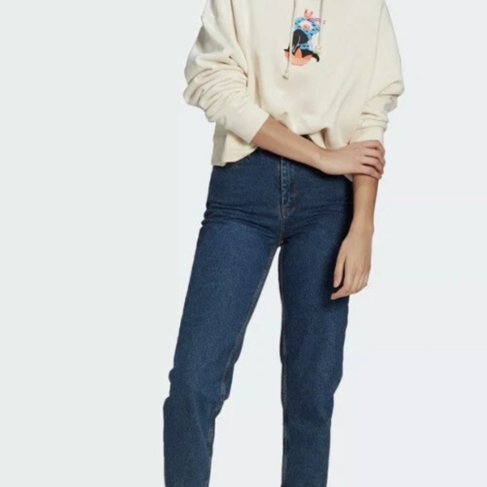 Adidas Cream Oversized Hoodie with Long Sleeves - Picture 6 of 7